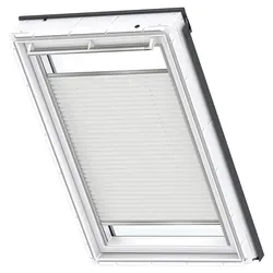 VELUX Wabenplissee Uni Weiß 1045 mit Aluminiumschiene - Manuell verstellbares Wabenplissee für VELUX-Dachfenster, kombiniert Sichtschutz und Wärmedämmung. Die isolierende Wabenstruktur sorgt für ein angenehmes Raumklima das ganze Jahr über.