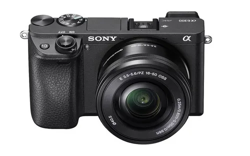 Sony Alpha 6300 E-Mount Systemkamera mit 16-50 mm Objektiv - Spiegellose Systemkamera mit 24 MP und 1080p Full HD-Filmaufnahmen. Ideal für kreative Fotografie und Videos, kompakt und leistungsstark!