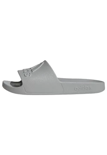 adidas Unisex Adilette Aqua Slides - Bequeme Duschsandalen - Dusch- & Badeschuhe für Herren mit leichtem Slip-On-Design und weichem Cloudfoam Fußbett für höchsten Komfort.