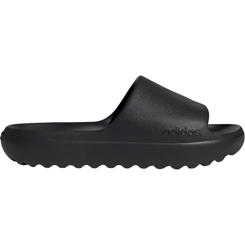 adidas Adilette Lumia Badeschuhe für Damen - Komfortabel und schnell trocknend - Badeschuhe für Damen mit weichem Futter und Flexrillen-Außensohle für ein angenehmes Laufgefühl. Ideal für Pool und Freizeit.