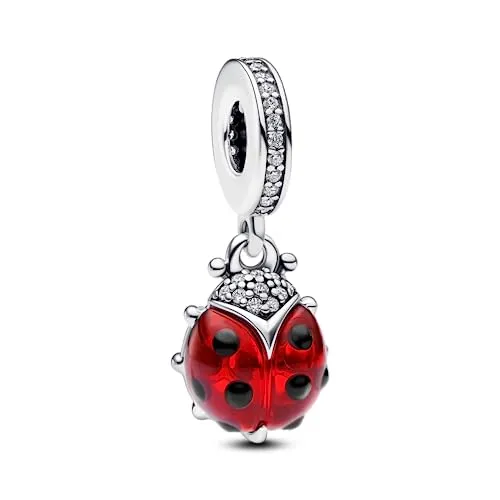 PANDORA Roter Marienkäfer Charm-Anhänger aus Sterling-Silber - Bead Charms für Damen, symbolisiert Hoffnung und Glück mit einem funkelnden Design und realistischer Emaille-Darstellung.