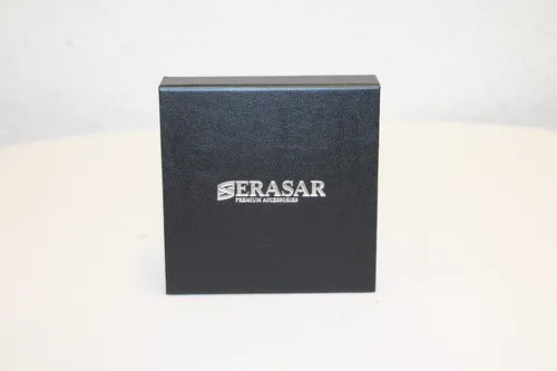 Serasar Braid Herren Lederarmband Schwarz – Stilvolles Accessoire - Armband für Herren, aus hochwertigem Leder, verleiht jedem Outfit einen eleganten Touch.