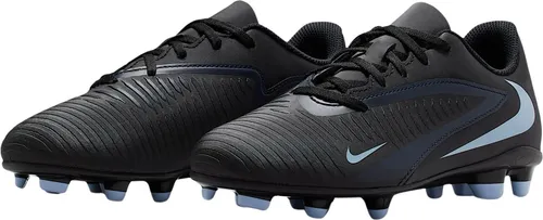 Nike Phantom 6 Low Club FG/MG Kinder - Schwarz - 34 - Vielseitiger Fußballschuh für Kinder mit leichtem Obermaterial, ideal für Naturrasen und Kunstrasen. Die innovative Phantom-Technologie sorgt für optimale Ballkontrolle und das praktische Design ermöglicht schnelles An- und Ausziehen.