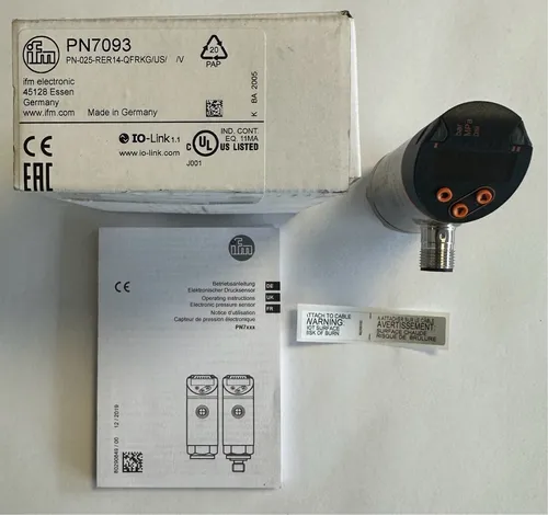 ifm Drucksensor mit Display PN7093 - Präzise Druckmessung - Drucksensoren mit Steckverbinder, Made in Germany, ideal für präzise Druckmessungen in industriellen Anwendungen.