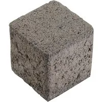 EHL Rasengitter-Füllstein Beton Grau 8,2 cm x 8,2 cm x 8 cm - Ideal für Rasengitteröffnungen, sorgt dieser langlebige Beton-Füllstein für mehr Laufkomfort und eine ansprechende Optik auf Wegen und Terrassen. Rutschfest und pflegeleicht, für individuelle Verlegemuster.