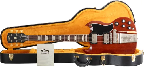 Gibson 1964 SG Standard mit Maestro Vibrola - Faded Cherry Heavy Aged - Gitarren - Murphy Lab Heavy Aged Serie mit Mahagoni-Korpus und Palisander-Griffbrett für einen warmen Klang, inklusive Koffer.