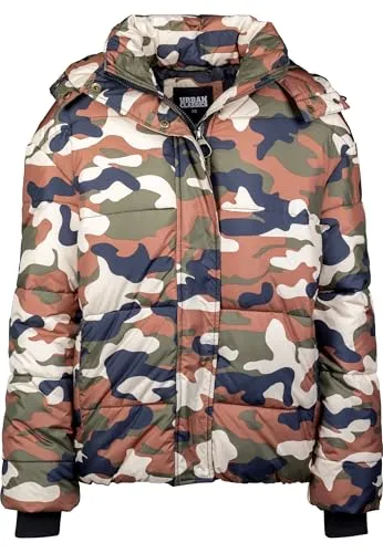 Urban Classics Damen Boyfriend Camo Puffer Jacket - Funktionsjacken mit stylishem Camo-Design, hochschließendem Reißverschluss und praktischen Taschen, ideal für den modischen Schutz vor Wind und Wetter.