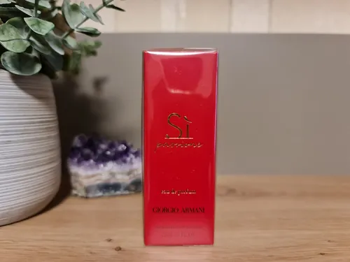 Giorgio Armani Si Passione 15ml Eau de Parfum für Damen - Reisegröße Eau de Parfum mit 15ml, verleiht einen leidenschaftlichen Duft und ist perfekt für unterwegs.