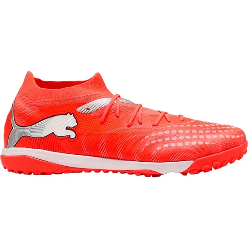 PUMA Herren Fußball-Hartplatzschuhe FUTURE 9 MATCH TT - Entfessle deine Kreativität auf dem Platz mit den FUTURE 9 MATCH! Die flexible Passform und die abriebfeste Laufsohle bieten optimalen Halt auf harten Böden und Kunstrasen.