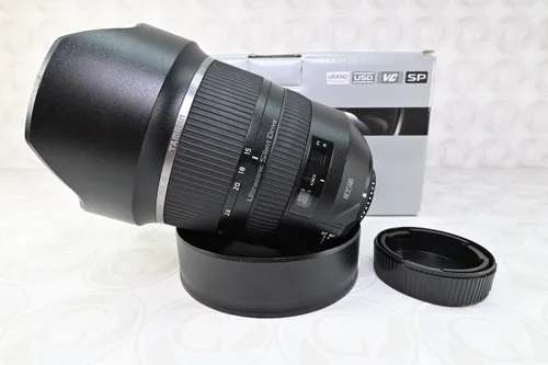 Tamron SP 15-30mm F/2.8 Di VC USD für Nikon - Gebraucht mit 10% Rabatt - Objektiv für beeindruckende Weitwinkelaufnahmen, leichte Gebrauchsspuren, 12 Monate Garantie und der Objektivdeckel ist geklebt.
