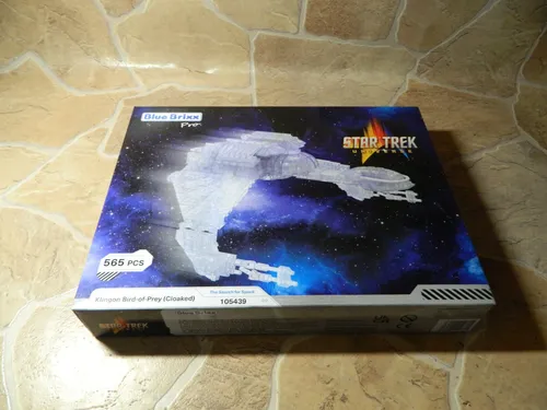 BlueBrixx Pro - Star Trek Klingon Bird-of-Prey (Getarnt) - Raumschiff-Bausatz für Erwachsene und Kinder, 565 Klemmbausteine, Lizenziertes Sci-Fi Modell, 105439