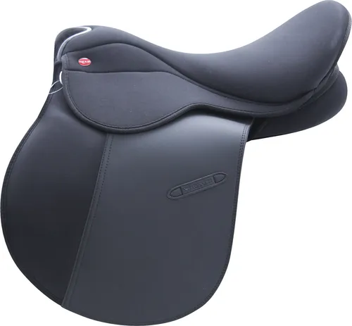 Waldhausen Vielseitigkeitssattel STAR 16,5" schwarz – Ideal für Einsteiger - Der Waldhausen Vielseitigkeitssattel STAR kombiniert elegantes Design mit hohem Sitzkomfort. Pflegeleichtes Hightech-Material und individuell anpassbare Klettpauschen garantieren Flexibilität und optimalen Komfort für Reiter und Pferd.