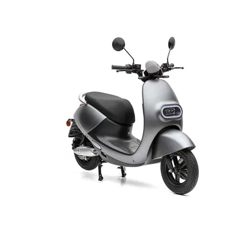 Inoa Sli3 mattgrau - 45 km/h Elektroroller mit Akkupack - Der Inoa Sli3 ist ein kompakter Retro-Elektroroller für den Stadtverkehr. Mit 45 km/h, entnehmbarem Akkupack und BOSCH-Radnabenmotor bietet er eine perfekte Kombination aus Stil und Effizienz – ideal für umweltbewusste Fahrer.