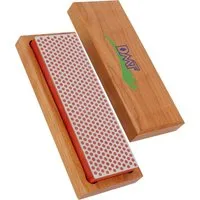 DMT Schleifstein Diamond Whetstone™ 6" - Profiqualität in Holzbox - Messerschärfer mit unterbrochener Oberfläche für schnelles, sauberes Schärfen. Ideal für alle Messerarten, langlebig und wartungsarm, Made in USA.