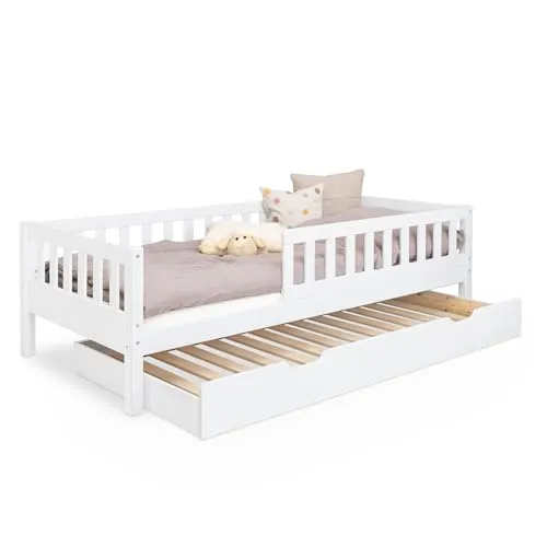 Ehrenkind Kinderbett Lille 90x200 cm mit Rausfallschutz aus Kieferholz - Zeitloses Kinderbett aus massivem Kieferholz mit abnehmbarem Rausfallschutz. Ideal für Kinder und Jugendliche, fördert die Eigenständigkeit. Inklusive Rollrost, nachhaltig produziert.