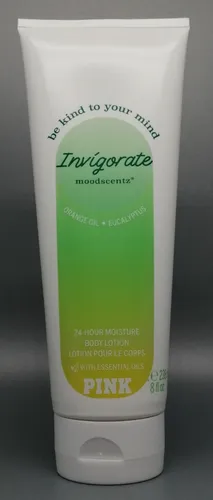 Victoria's Secret Invigorate Moodscentz - Parfümierte Bodylotion 236 ml - Unisex Körperlotion mit 24 Stunden Feuchtigkeit, angereichert mit ätherischen Ölen. Tierversuchsfrei und für alle Hauttypen geeignet.