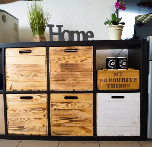 4er Set Holzkiste geflammt für Kallax und Expeditregale - Regale & Aufbewahrung - Stilvolle Massivholz-Kisten im geflammten Design, ideal zur perfekten Ergänzung von Kallax- und Expeditregalen.
