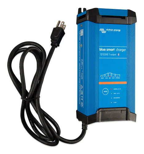 Victron Blue Smart IP22 12/20(1) Charger - Fahrzeugbatterie-Ladegerät mit 12V 20A, Bluetooth und sieben-stufigem Ladealgorithmus für optimale Batterielebensdauer und Wiederherstellung tiefentladener Batterien.