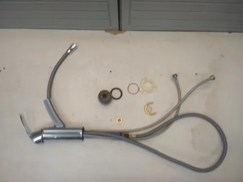 Grohe Eurosmart chrom 30305000 Küchenarmatur – Einhandmischer für moderne Küchen - Einhandmischer aus hochwertigem Chrom, ideal für zeitgemäße Küchendesigns. Überzeugt durch Langlebigkeit und einfache Bedienung.