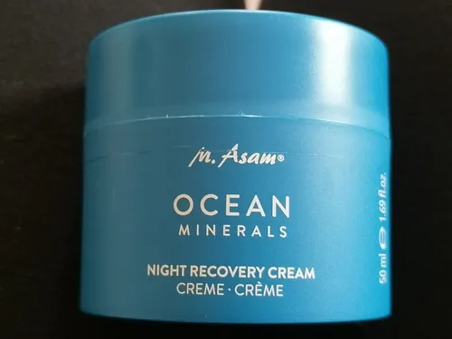M. Asam VINOLIFT Straffungscreme 50ml – Anti-Aging Gesichtscreme für trockene Haut - Tagespflege mit Traubenstammzellen und Resveratrol, verbessert die Hautelastizität und reduziert Linien und Falten für ein pralles, ebenmäßiges Hautbild.