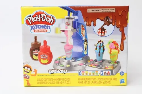 Play-Doh Küche Kreationen Drizzy Eiscreme Spielset - Kreatives Knetspielzeug für Kinder, inklusive 6 Farben und magischen Drizzle Soßen für bunte Eistoppings. Ideal für fantasievolles Spielen und Lernen.