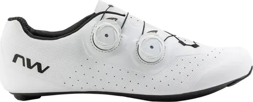 Northwave Extreme Plus Rennrad Schuhe – Hochwertige Radschuhe für Profis - Entdecken Sie die Northwave Extreme Plus Rennrad Schuhe. Perfekte Passform und hohe Strapazierfähigkeit für anspruchsvolle Fahrten. Ideal für den sportlichen Einsatz.