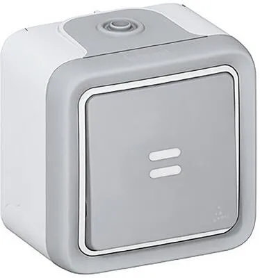 LEGRAND Plexo Classic Feuchtraum-Wipptaster, beleuchtet, grau, 10 A/250 V, IP55 - Vielseitiger Feuchtraum-Schalter für Keller, Garage und Außenbereiche. Mit IP55-Schutz gegen Wasser und Staub sowie langlebiger, halogenfreier Verarbeitung für langfristige Nutzung.