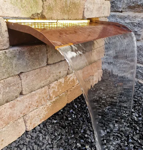 Wasserfall Set 60 cm mit LED-Beleuchtung - Bachläufe & Wasserfälle, Cortenstahl Wasserfall-Bausatz mit max. Fallhöhe von 1 m und energieeffizienter LED-Beleuchtung für stimmungsvolle Wasserspiele im Garten.