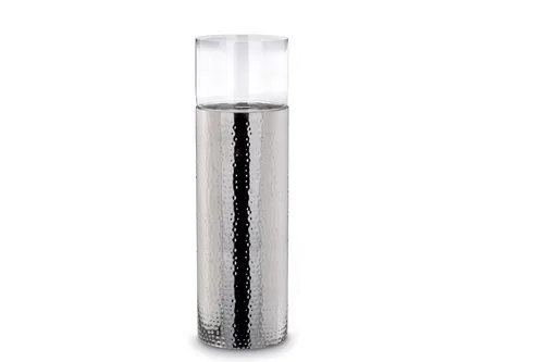 Hermann Bauer Bodenwindlicht aus Edelstahl, H 79 cm - Elegantes Bodenwindlicht aus gehämmertem Edelstahl in hochglanzpoliertem Silber. Mit 79 cm Höhe und abnehmbarem Glaszylinder ideal für stimmungsvolles Licht drinnen und draußen.