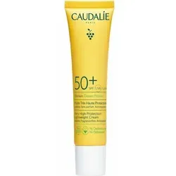 CAUDALIE Vinosun Very High Protection Lightweight Cream SPF 50+ - Sonnenfluid mit sehr hohem Schutz LSF 50+, bietet antioxidativen Schutz und ist ideal für empfindliche Haut. Ultraleichte, parfümfreie Textur für täglichen, unsichtbaren Schutz.