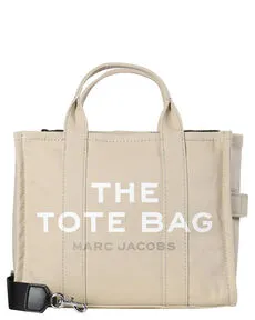 Shopper THE SMALL TOTE BAG Unisex - Stilvoll und Funktional - Taschen und Geldbörsen, dieser kleine Tote Bag von Marc Jacobs bietet ein geräumiges Hauptfach, praktische Fächer und auffällige Logo-Applikationen für einen trendigen Look.