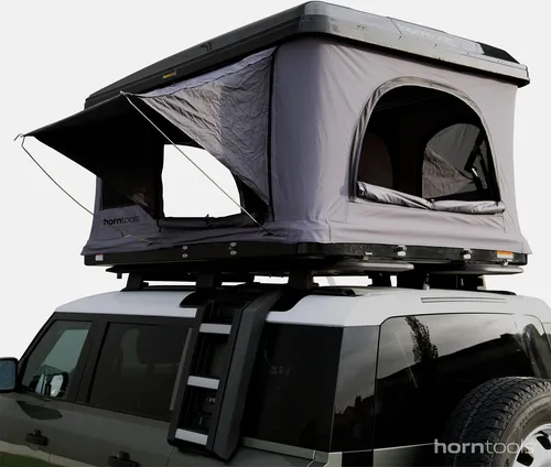 Horntools Dachzelt Themis PopUp - Autodachzelt für 2 Personen, wasserdicht - Firstzelt für 2 Personen mit blitzschnellem 3-Minuten-Aufbau und robuster Hartschale. Ausgestattet mit bequemer 7 cm Matratze und vielseitigen Eingängen für maximalen Komfort und Schutz.