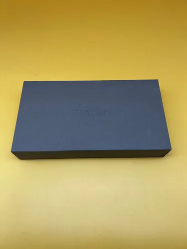 Apple Watch Ultra 2 - 49 mm Smartwatch in satiniertem Schwarz, extrem robust mit Dual-Frequenz GPS und bis zu 72 Stunden Batterielaufzeit
