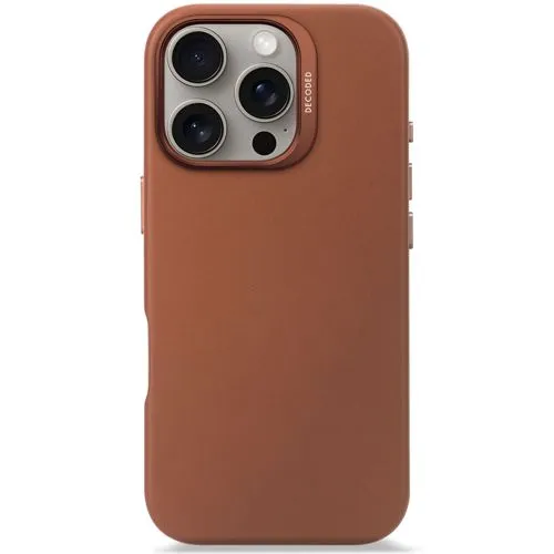 Decoded Leather Backcover für iPhone 16 Pro Tan - Hochwertige MagSafe-kompatible Schutzhülle aus echtem ECCO-Vollnarbenleder, entwickelt individuelle Patina, bietet Schutz bei Stürzen bis 1,2 m und hat ein kratzfreies Mikrofaser-Innenfutter.
