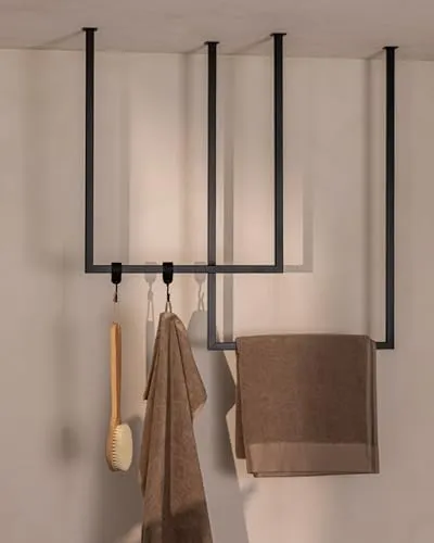 Metallbude Handtuchhalter TENSI - Deckenmontage in Schwarz - Handtuchhalter aus pulverbeschichtetem Metall, ideal für Badewanne und Dusche. Vormontiert, Made in Germany, robust und stylish.