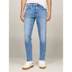 Slim-fit Jeans TOMMY JEANS "AUSTIN SLIM TPRD" für Herren - Hochwertige Slim-fit Jeans in Denim Medium, ideal für lässige Outfits. Schmal zulaufendes Bein für eine moderne Silhouette und strapazierfähiges Material für langanhaltenden Tragekomfort.