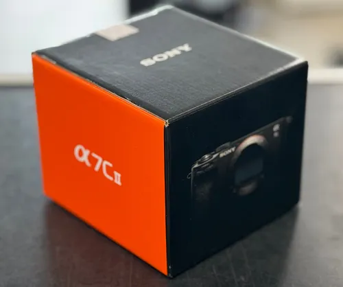 Sony Alpha 7C II - Kompakte 33 MP Vollformatkamera, Echtzeit-Autofokus und 4K Video für kreative Freiheit unterwegs