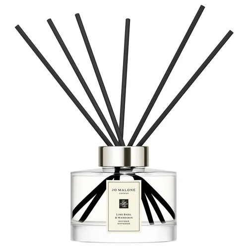 Jo Malone London Lime Basil & Mandarin Diffuser 165 ml - Aromatherapie mit unserem Signaturduft, der Limette, Basilikum und Thymian vereint. Elegantes Design für kontinuierlichen Duft in jedem Raum. Enthält 10 Duftstäbchen für optimale Verbreitung.