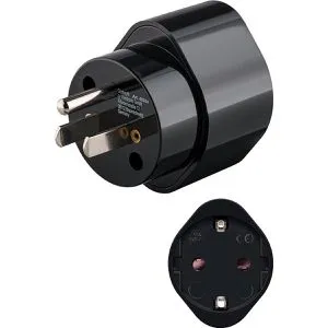Goobay Netzadapter US/Japan-Stecker Typ F - Praktischer Reiseadapter für den Anschluss von CEE 7/4 Schutzkontaktsteckern in den USA. Ideal für unterwegs, sicher und kompakt, jedoch keine Spannungsumwandlung!
