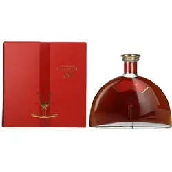 Chabasse Cognac Brandy XO 18-20 Jahre mit Geschenkverpackung - Exklusiver Cognac mit dunkler Bernsteinfarbe und würzigem Aroma, ideal als Geschenk für Genießer.