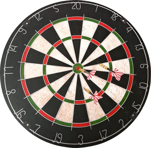 Sisal Dartscheibe inkl. 3 Dartpfeilen, Abwurflinie, Maßband und Montagematerial