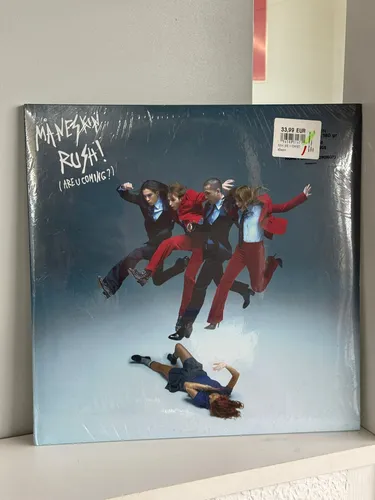 Måneskin - RUSH! (ARE U COMING?) - Vinyl Schallplatte - Erleben Sie die neuesten Klänge von Måneskin auf dieser hochwertigen Schallplatte. Perfekt für Musikliebhaber und Sammler, die ein besonderes Hörerlebnis suchen! Neu und originalverpackt.
