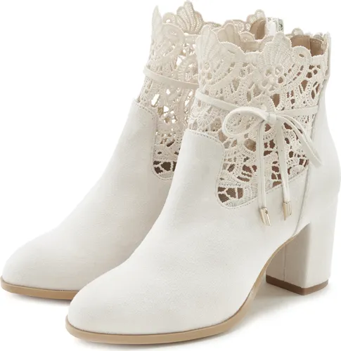 LASCANA High-Heel-Stiefelette mit modischer Spitze - Wanderschuhe mit bequemem Blockabsatz, ideal für stilvolle Auftritte und langen Tragekomfort.