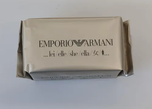 Giorgio Armani Emporio Lei Elle She Ella Eau de Parfum Spray 30 ml - Damenduft mit blumig-frischem Aroma, ideal für selbstbewusste Frauen, die ihren individuellen Stil unterstreichen möchten.