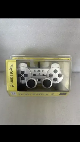 PlayStation PS2 Dualshock Controller SCPH-10010 - Neu & OVP - Controller für PS2, original und unverpackt, bietet ein optimales Spielerlebnis mit präziser Steuerung und ergonomischem Design.
