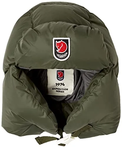 Fjällräven Unisex Expedition Down Heater Hut, Deep Forest, S/M - Mützen & Stirnbänder für Skitourengeher, aus 100% recyceltem Polyamid und ethisch produziert, bietet optimale Wärme und Komfort bei kaltem Wetter.