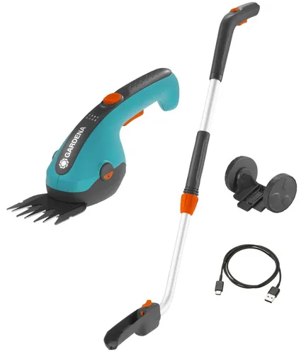 Gardena Akku Gras- Strauchschere ClassicCut - 3,6 V mit Teleskopstiel, präzise Schnitte und ergonomischer Griff für komfortable Handhabung