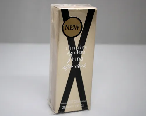Christina Aguilera Xtina After Dark Eau de Parfum 30 ml - Entfalte deine verführerische Seite mit Christina Aguilera Xtina After Dark. Dieser intensive Damenduft kombiniert fruchtige und gourmand Noten für ein unvergessliches Dufterlebnis, perfekt für die Nacht.