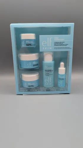 e.l.f. SKIN Hydrated Ever After Skincare Mini Kit - Hautpflegeset für hydratisierte Haut, enthält Reiniger, Make-Up Entferner, Feuchtigkeitscreme & Augencreme, perfekt für Reisen, vegan & tierversuchsfrei.