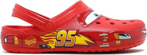 Crocs Classic Clog Cars Lightning McQueen - EU: 42-43 - Rot - Pantoletten im einzigartigen Lightning McQueen-Design, hergestellt aus komfortablem CrosliteTM-Material. Ideal für alle Wetterbedingungen und perfekt für Kids und Cars-Fans!